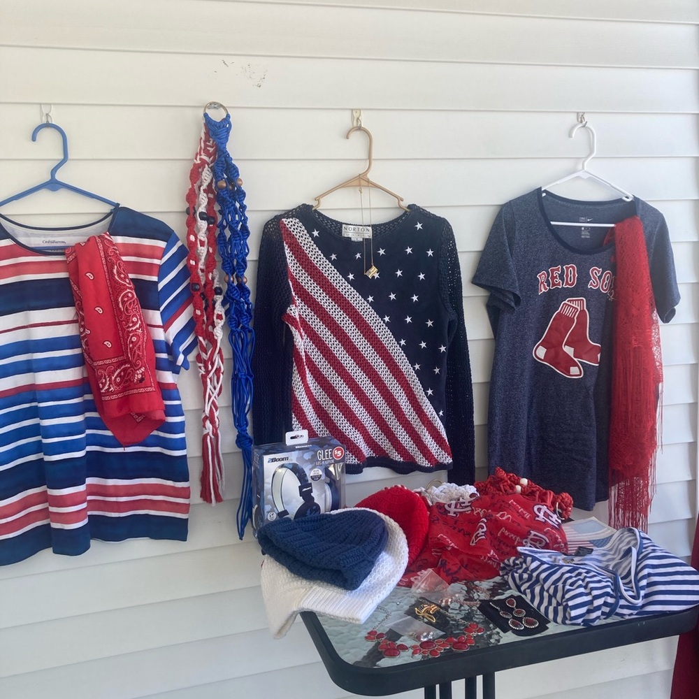 Lets start the New Year Off Red/White/Blue-Show Love